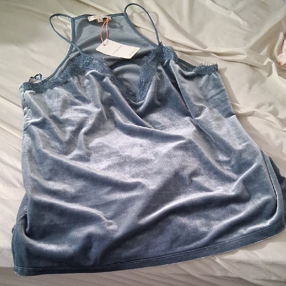 Skies Are Blue Velvet Camisole With Lining.  NWT Size M Or 2X